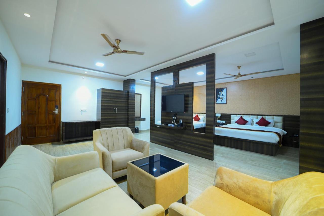 Hotel Cn Windsor Chikmagaluru Exterior photo