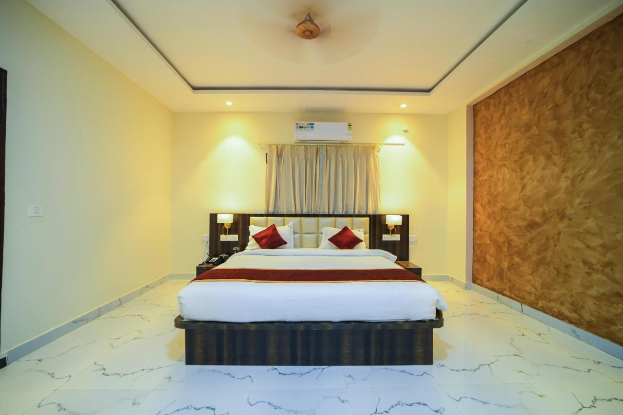 Hotel Cn Windsor Chikmagaluru Exterior photo
