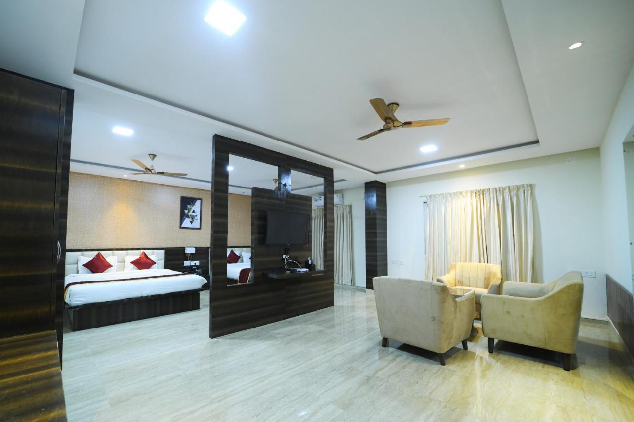 Hotel Cn Windsor Chikmagaluru Exterior photo