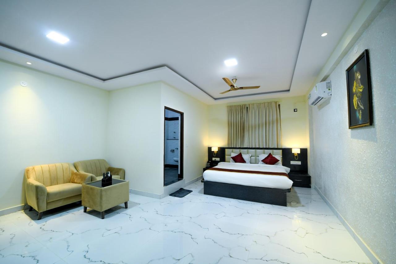 Hotel Cn Windsor Chikmagaluru Exterior photo