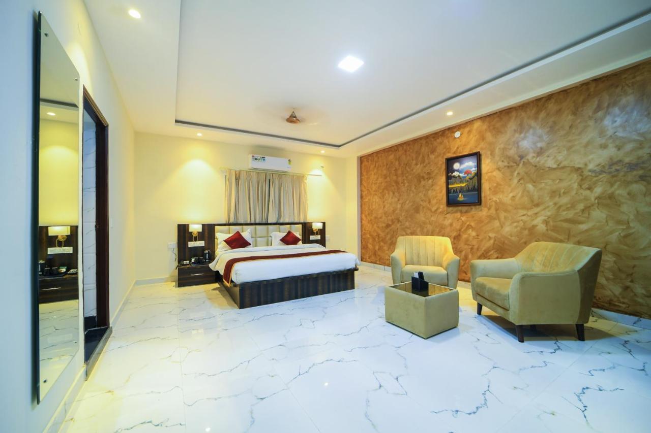 Hotel Cn Windsor Chikmagaluru Exterior photo
